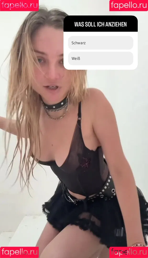 Juleslw / Julia Wulf Onlyfans Photo Gallery 