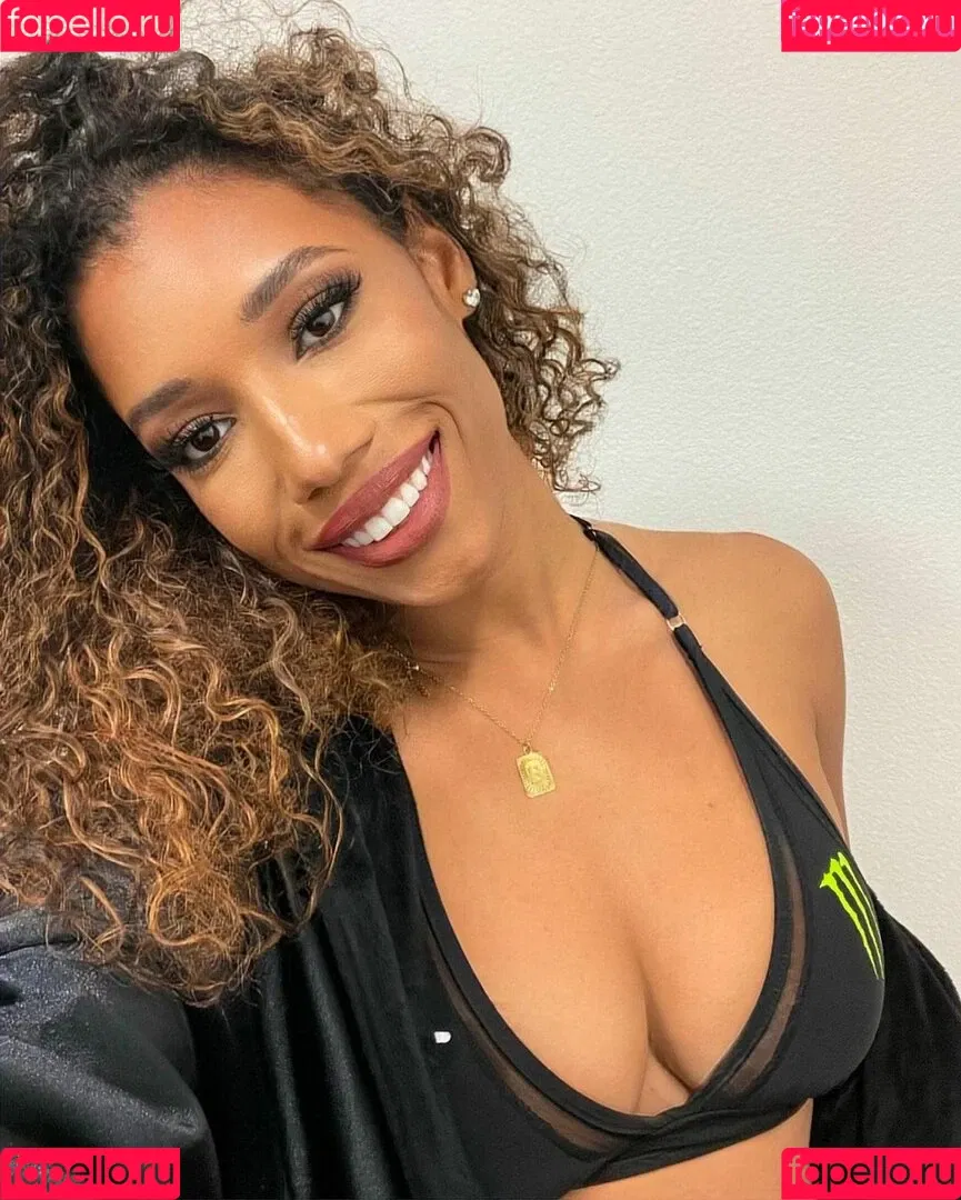 Brookliyn Wren / UFC Ring Girl / brookliyn_wren / brookliynwren / helloBROOKLIYN Onlyfans Photo Gallery 