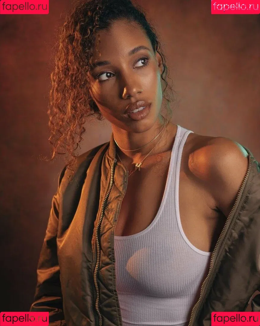 Brookliyn Wren / UFC Ring Girl / brookliyn_wren / brookliynwren / helloBROOKLIYN Onlyfans Photo Gallery 