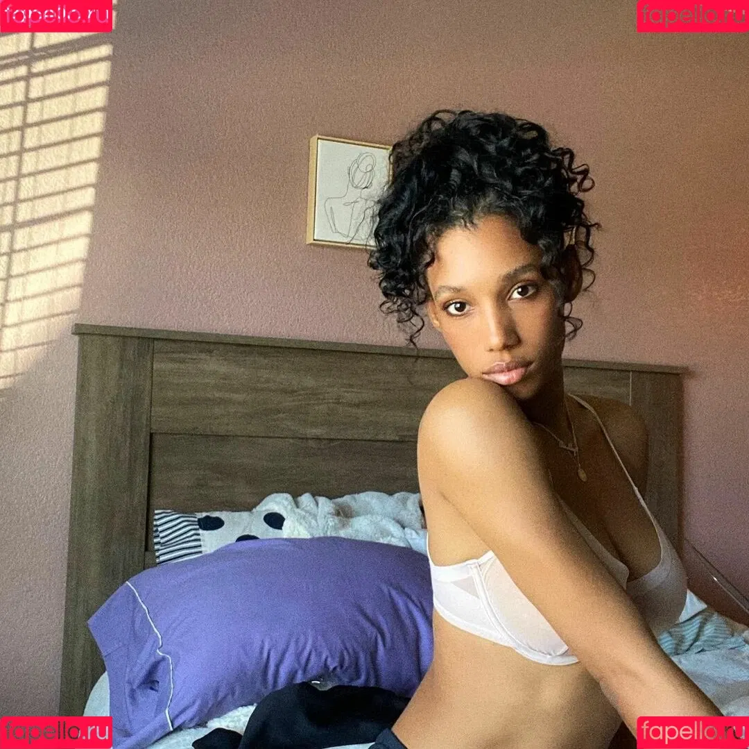 Brookliyn Wren / UFC Ring Girl / brookliyn_wren / brookliynwren / helloBROOKLIYN Onlyfans Photo Gallery 