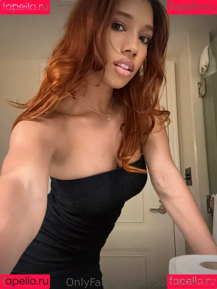 Brookliyn Wren / UFC Ring Girl / brookliyn_wren / brookliynwren / helloBROOKLIYN Onlyfans Photo Gallery 