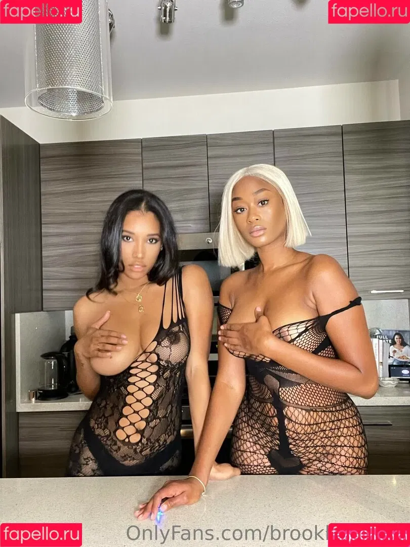 Brookliyn Wren / UFC Ring Girl / brookliyn_wren / brookliynwren / helloBROOKLIYN Onlyfans Photo Gallery 