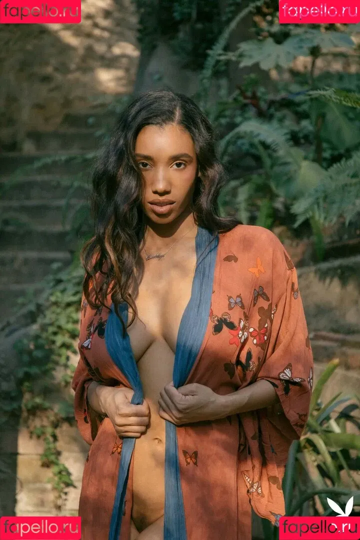 Brookliyn Wren / UFC Ring Girl / brookliyn_wren / brookliynwren / helloBROOKLIYN Onlyfans Photo Gallery 