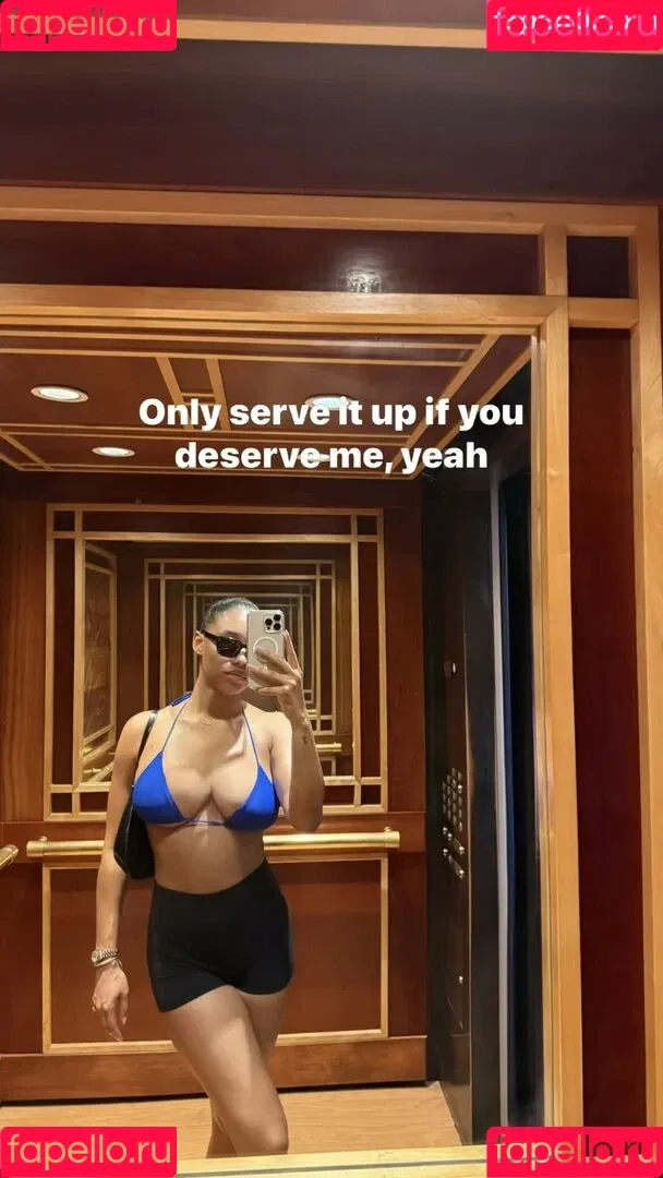 Brookliyn Wren / UFC Ring Girl / brookliyn_wren / brookliynwren / helloBROOKLIYN Onlyfans Photo Gallery 