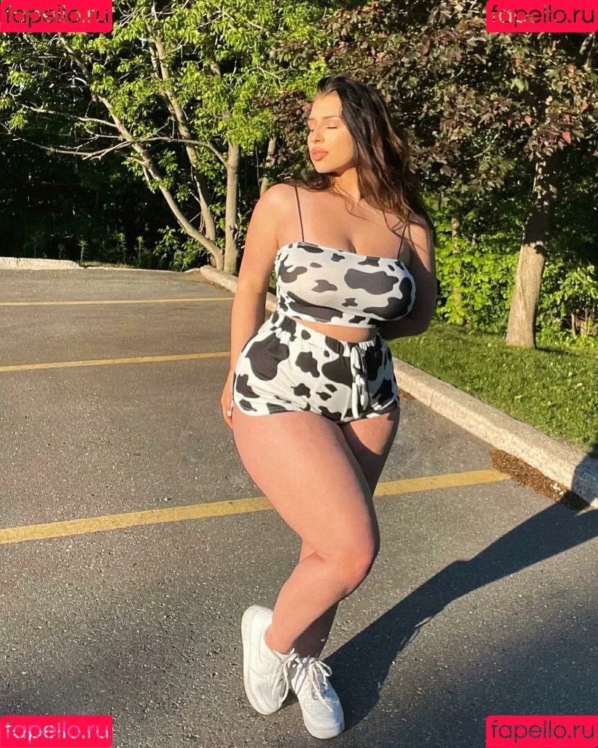 Shhhar / chvrlctte / shhhare Onlyfans Photo Gallery 