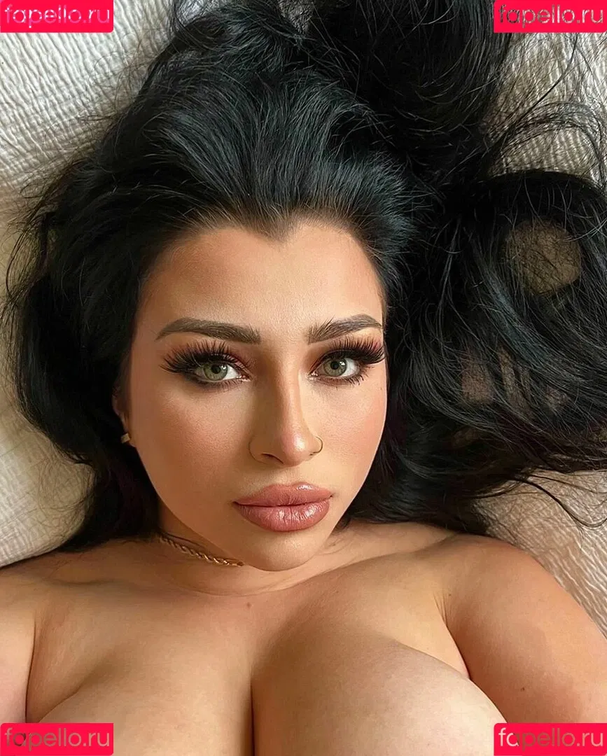 Shhhar / chvrlctte / shhhare Onlyfans Photo Gallery 