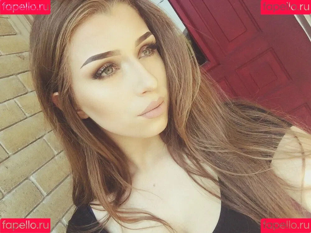 Shhhar / chvrlctte / shhhare Onlyfans Photo Gallery 