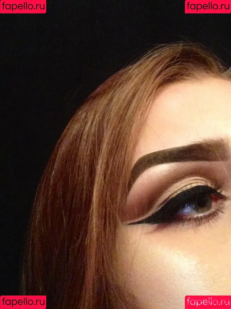 Shhhar / chvrlctte / shhhare Onlyfans Photo Gallery 