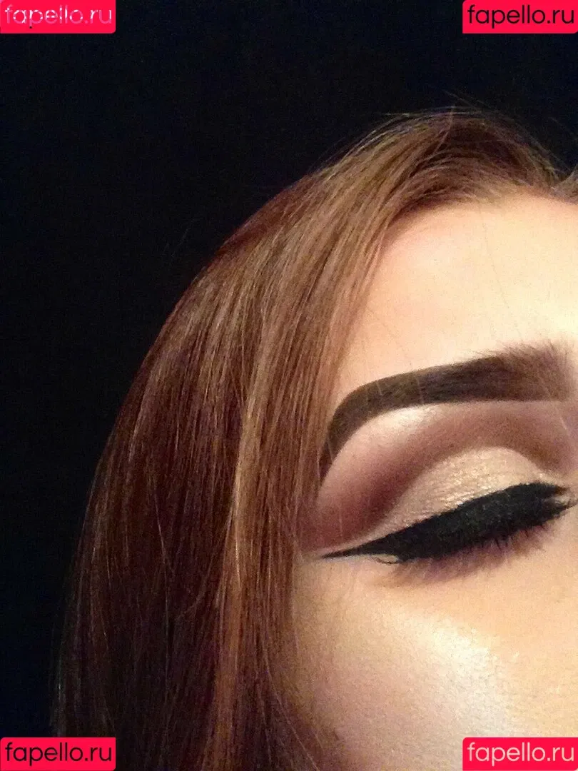 Shhhar / chvrlctte / shhhare Onlyfans Photo Gallery 