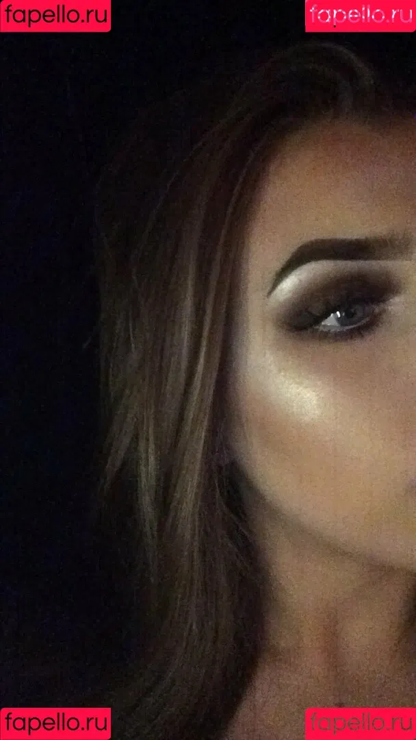 Shhhar / chvrlctte / shhhare Onlyfans Photo Gallery 