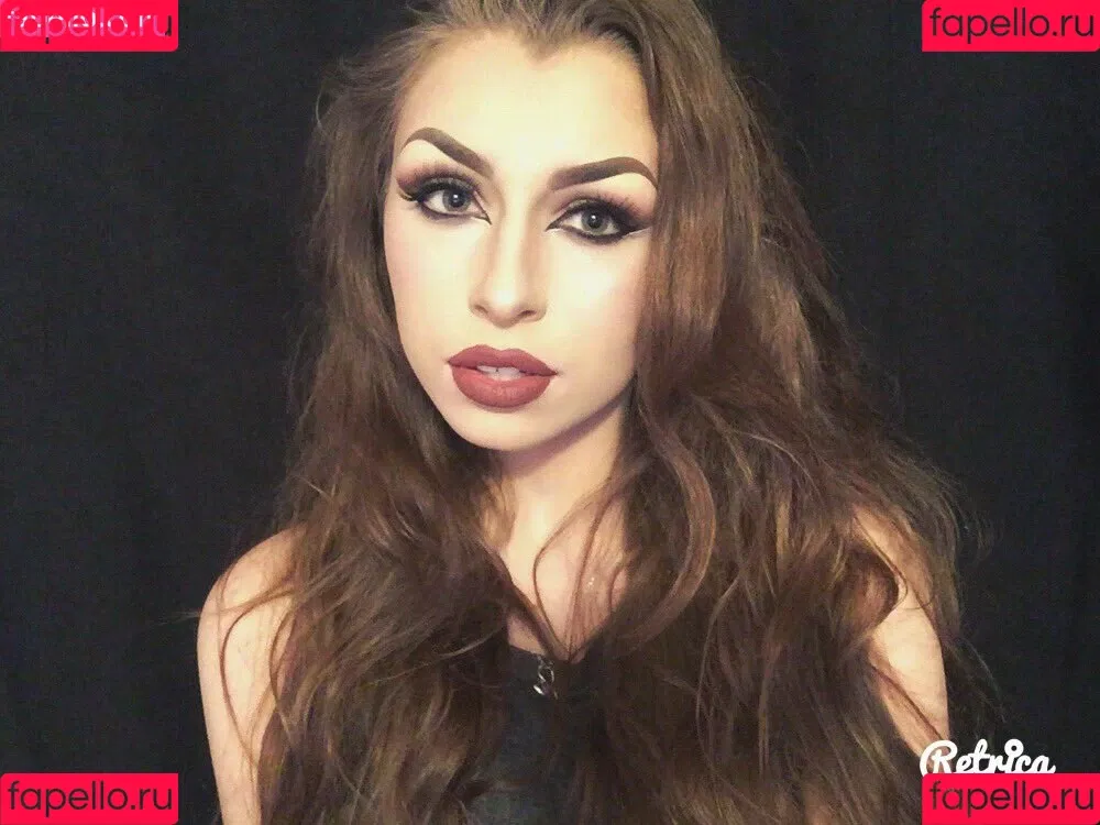 Shhhar / chvrlctte / shhhare Onlyfans Photo Gallery 