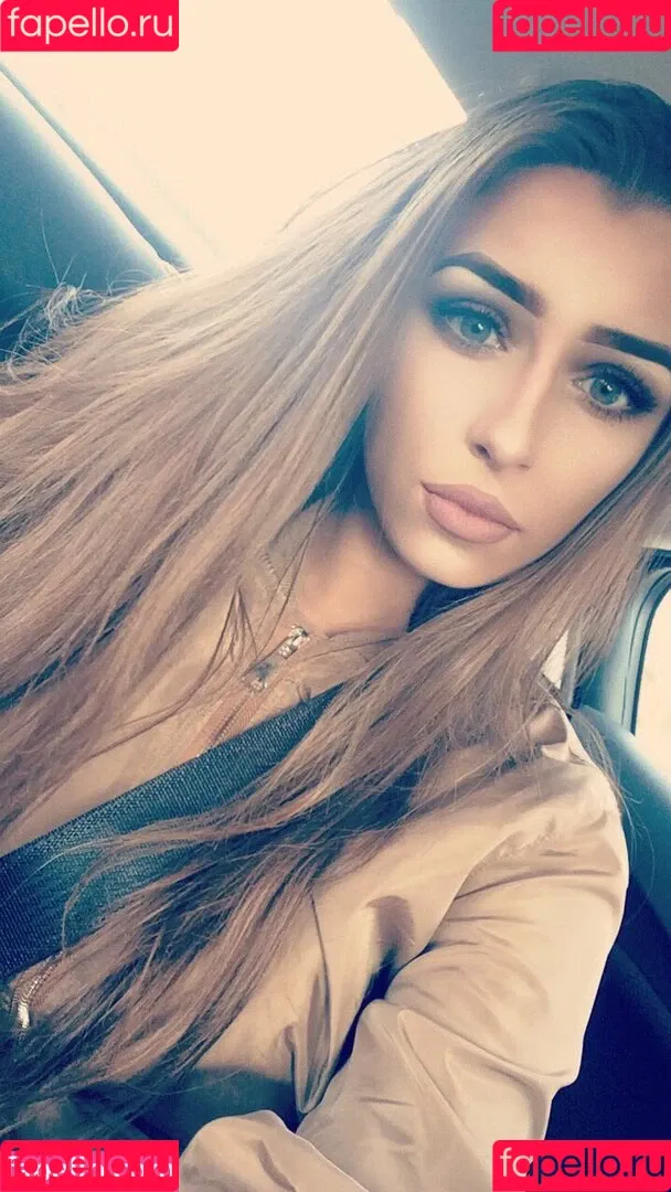 Shhhar / chvrlctte / shhhare Onlyfans Photo Gallery 