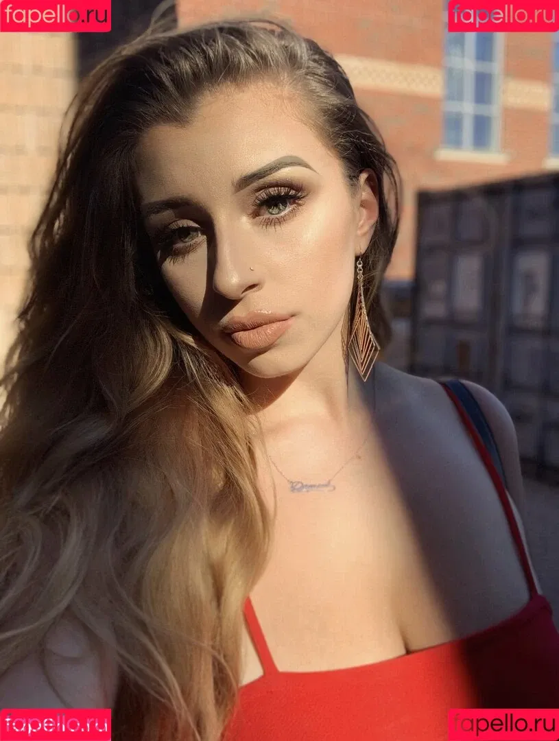 Shhhar / chvrlctte / shhhare Onlyfans Photo Gallery 