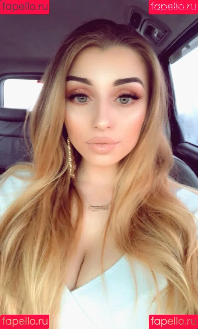 Shhhar / chvrlctte / shhhare Onlyfans Photo Gallery 