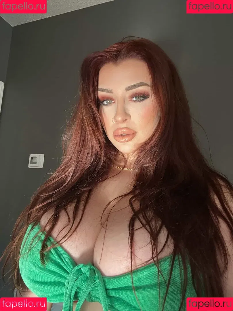 Shhhar / chvrlctte / shhhare Onlyfans Photo Gallery 