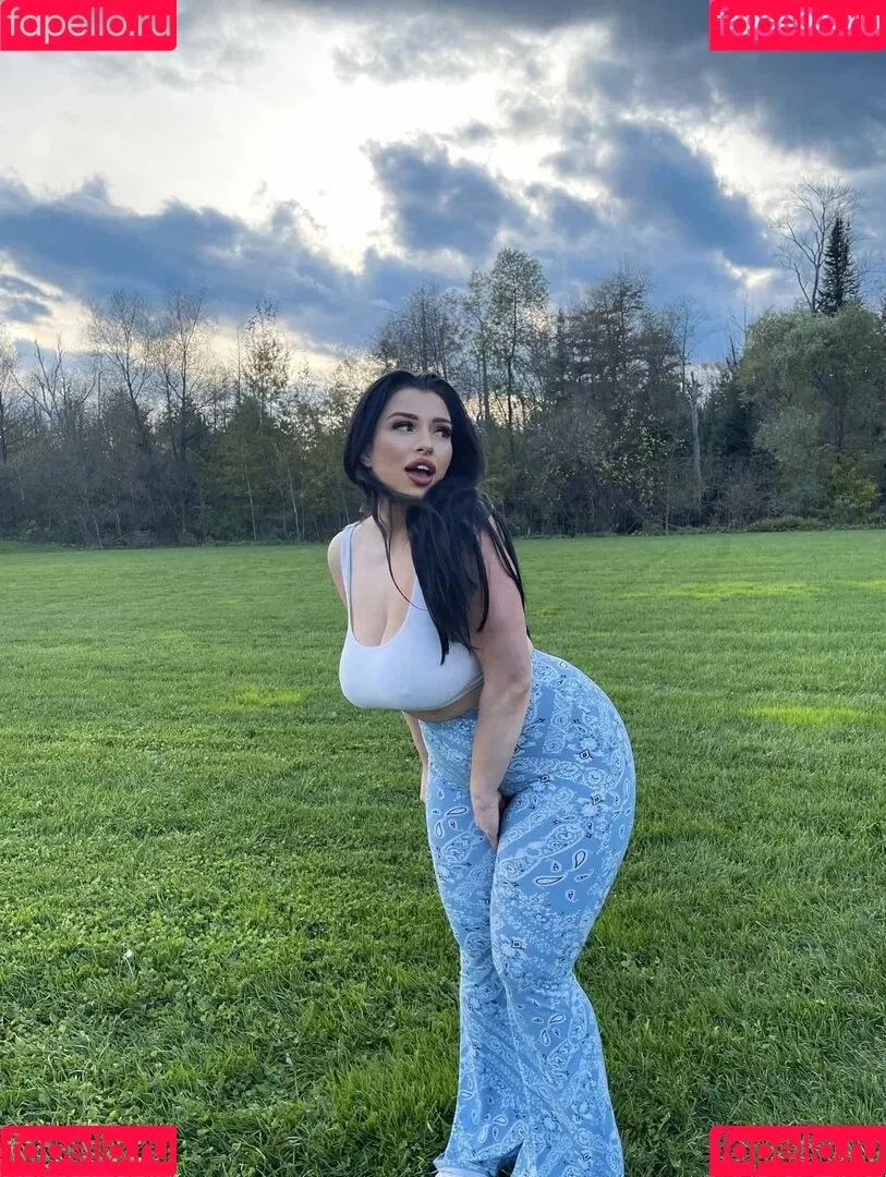 Shhhar / chvrlctte / shhhare Onlyfans Photo Gallery 