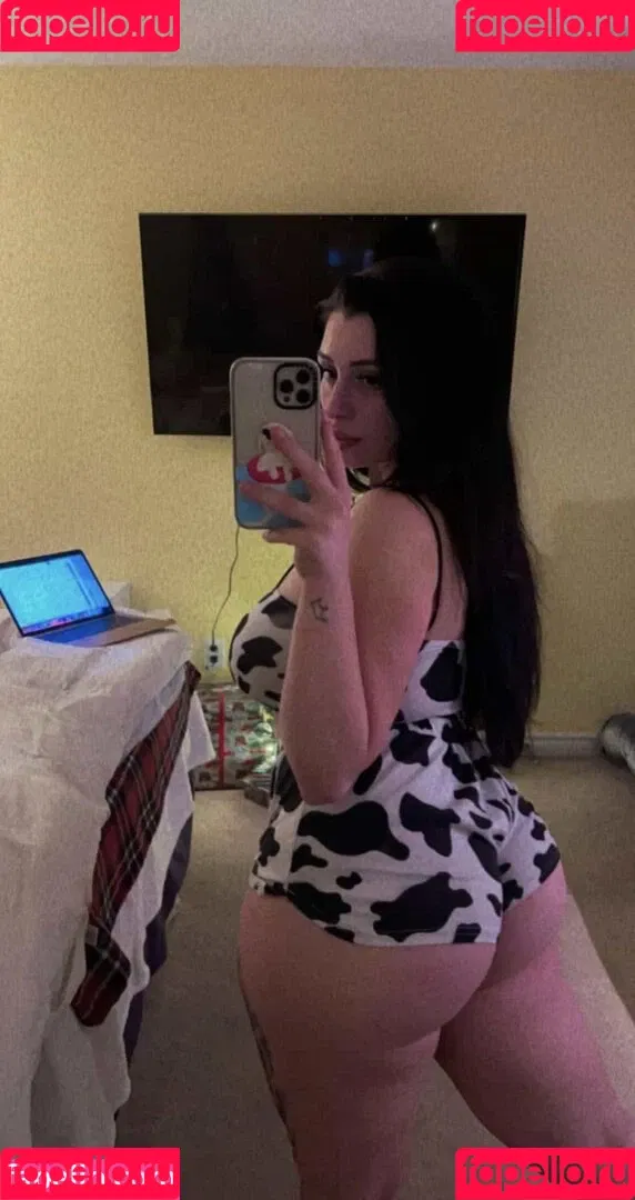 Shhhar / chvrlctte / shhhare Onlyfans Photo Gallery 