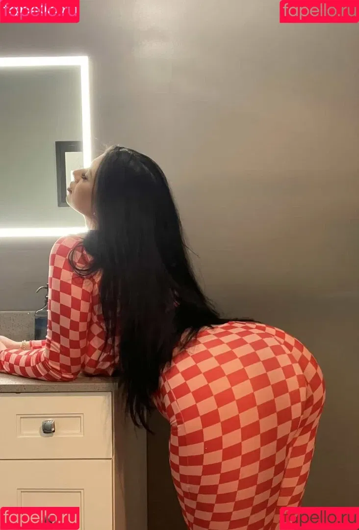 Shhhar / chvrlctte / shhhare Onlyfans Photo Gallery 