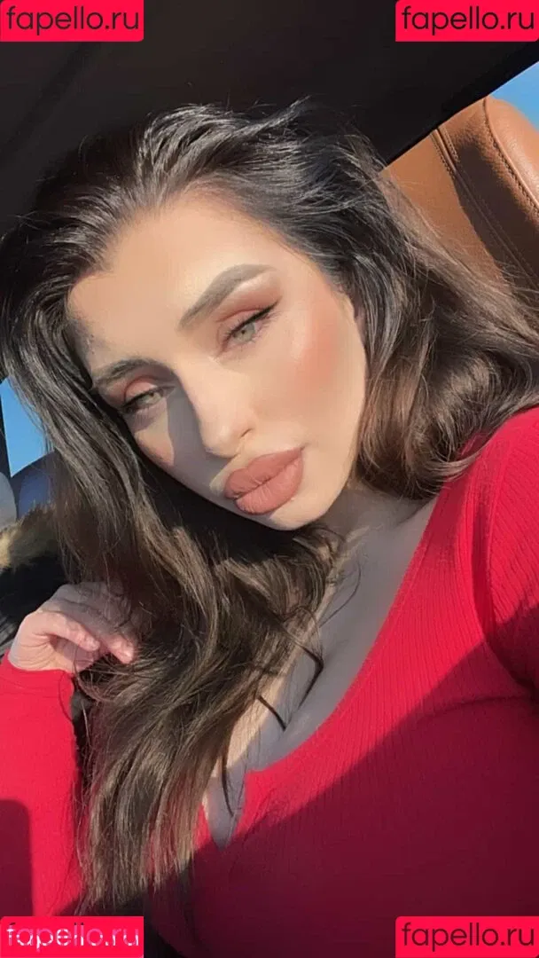 Shhhar / chvrlctte / shhhare Onlyfans Photo Gallery 