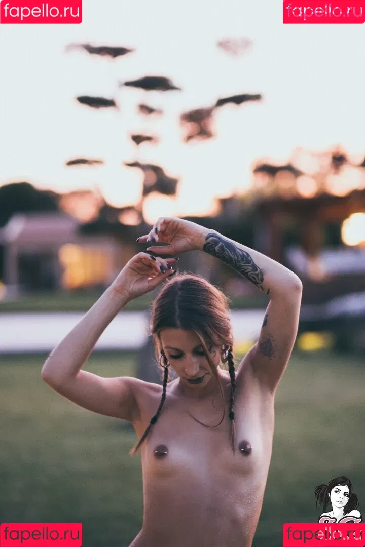 Demonia / demonia.shoes / demonia_sg Onlyfans Photo Gallery 