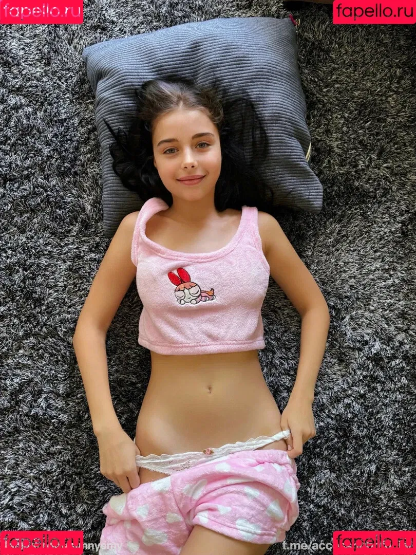 Luiza Martins / luisa-martins / luizamartins Onlyfans Photo Gallery 