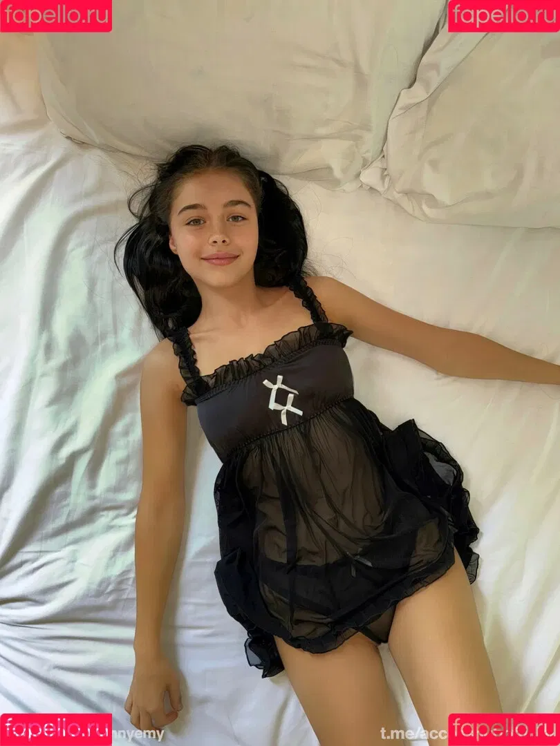 Luiza Martins / luisa-martins / luizamartins Onlyfans Photo Gallery 