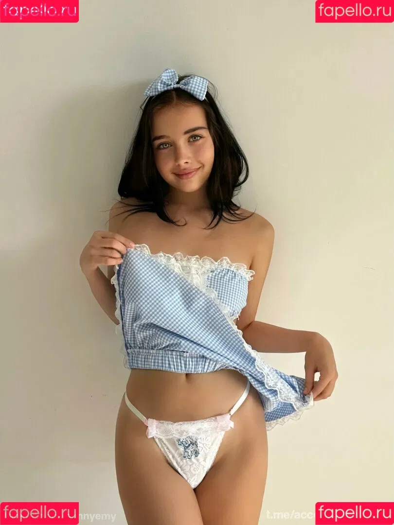 Luiza Martins / luisa-martins / luizamartins Onlyfans Photo Gallery 