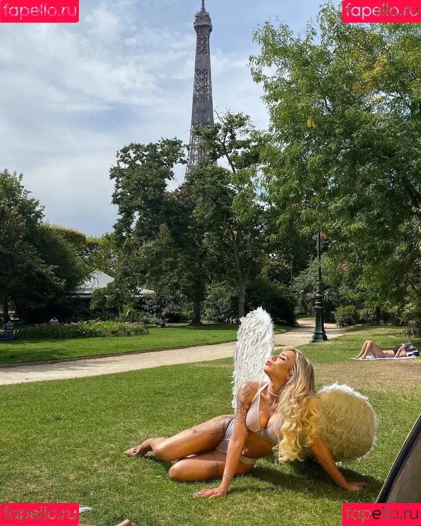 JeSuisBabi Onlyfans Photo Gallery 