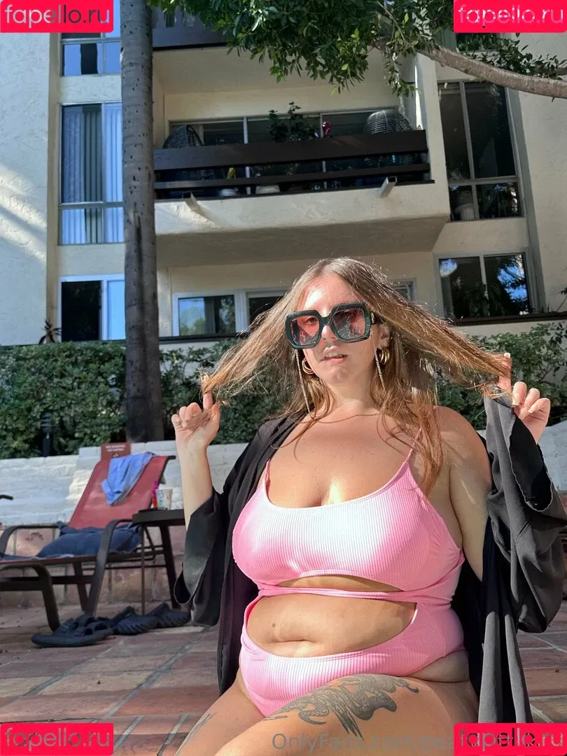 peatykittykis / peatykittykiss Onlyfans Photo Gallery 