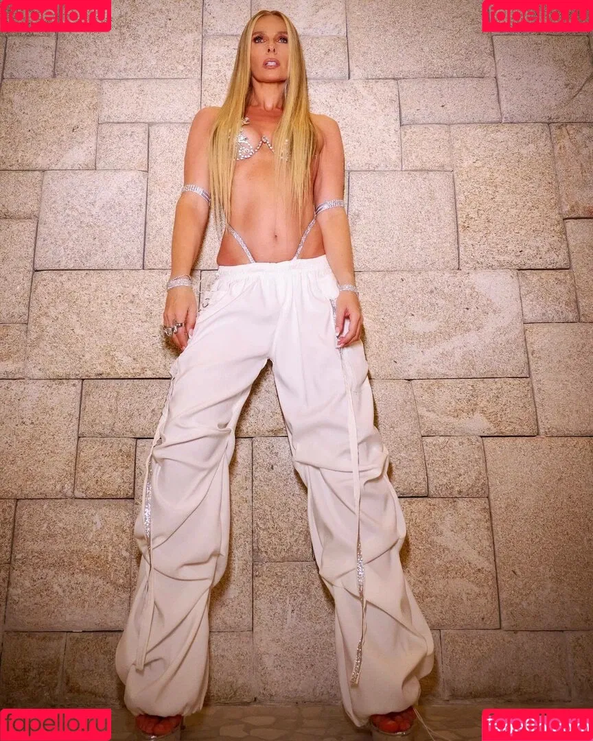 Adriane Galisteu / galisteuoficial Onlyfans Photo Gallery 