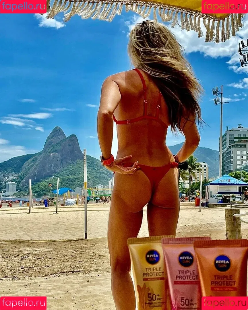 Adriane Galisteu / galisteuoficial Onlyfans Photo Gallery 