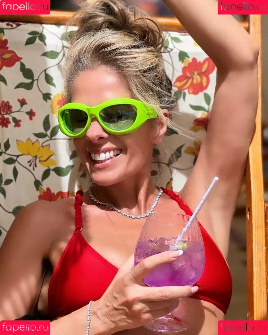 Adriane Galisteu / galisteuoficial Onlyfans Photo Gallery 