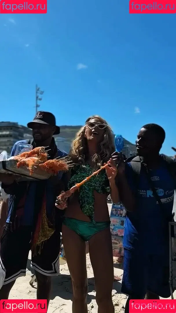 Adriane Galisteu / galisteuoficial Onlyfans Photo Gallery 