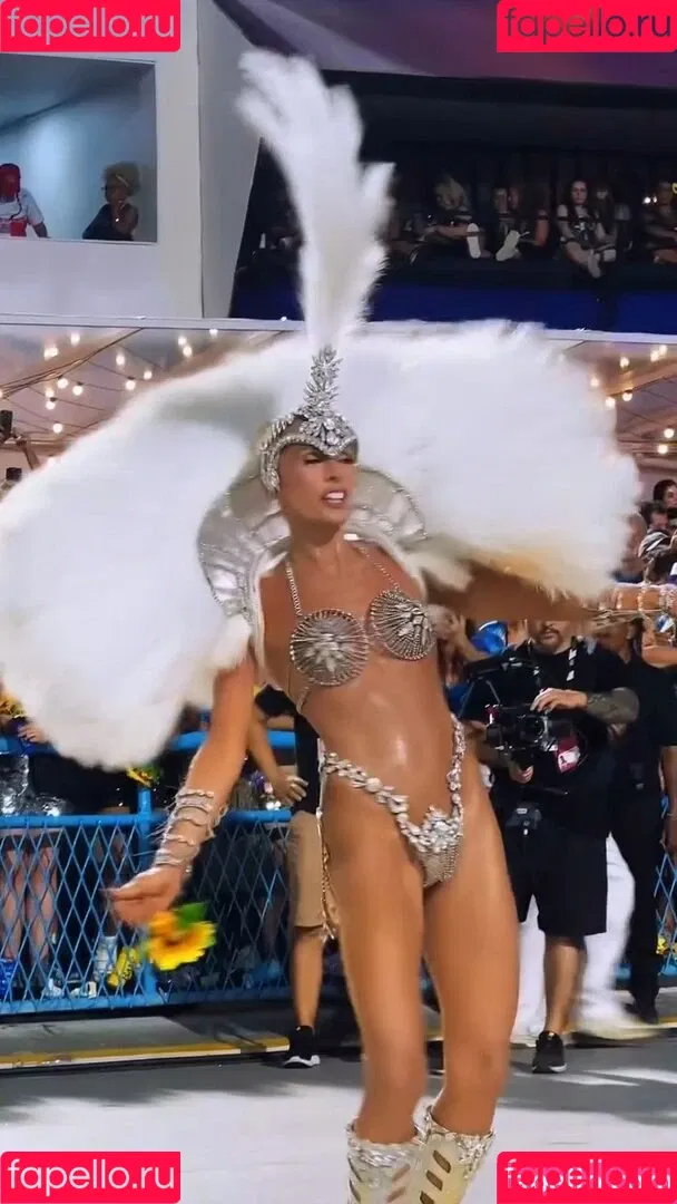 Adriane Galisteu / galisteuoficial Onlyfans Photo Gallery 