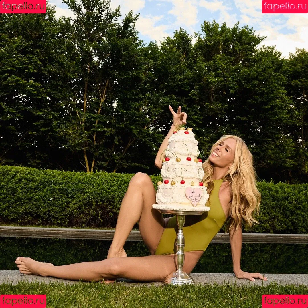 Adriane Galisteu / galisteuoficial Onlyfans Photo Gallery 