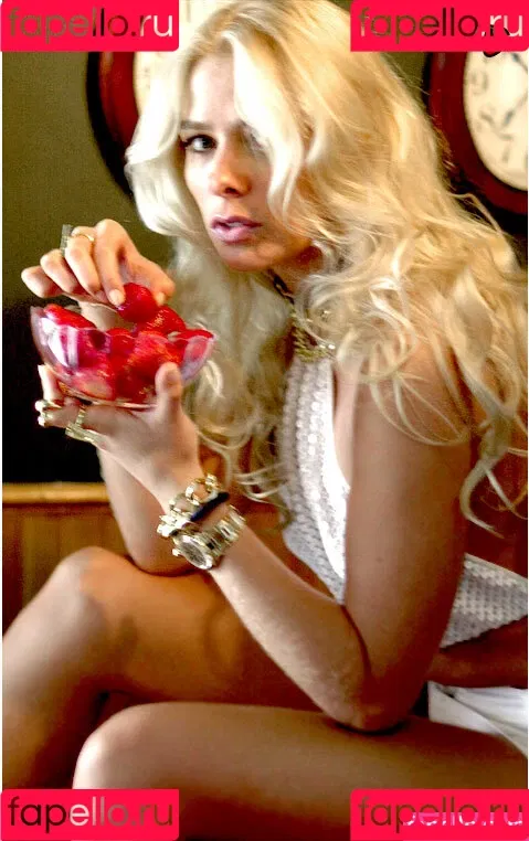 Adriane Galisteu / galisteuoficial Onlyfans Photo Gallery 