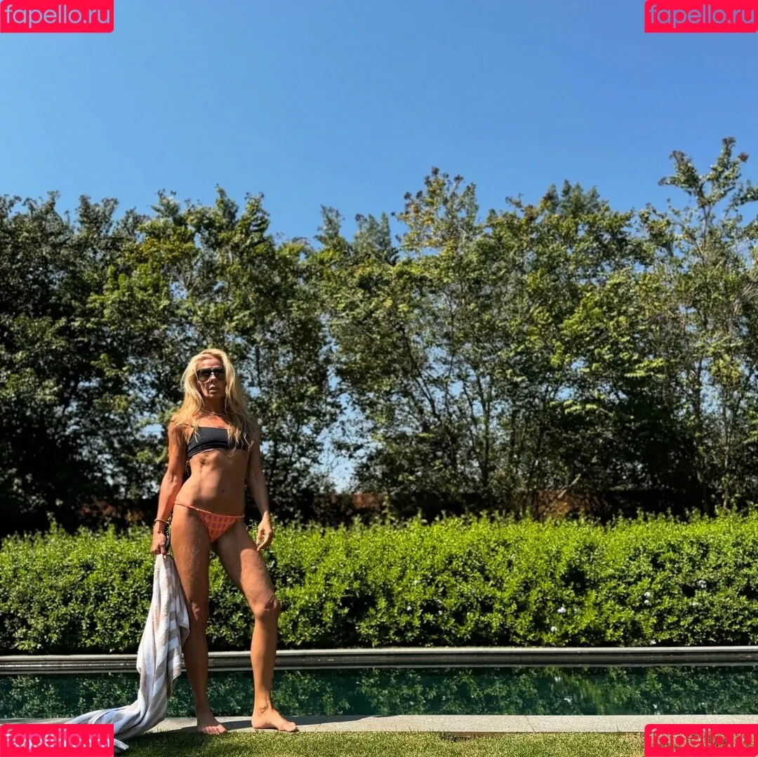 Adriane Galisteu / galisteuoficial Onlyfans Photo Gallery 