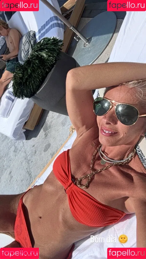 Adriane Galisteu / galisteuoficial Onlyfans Photo Gallery 