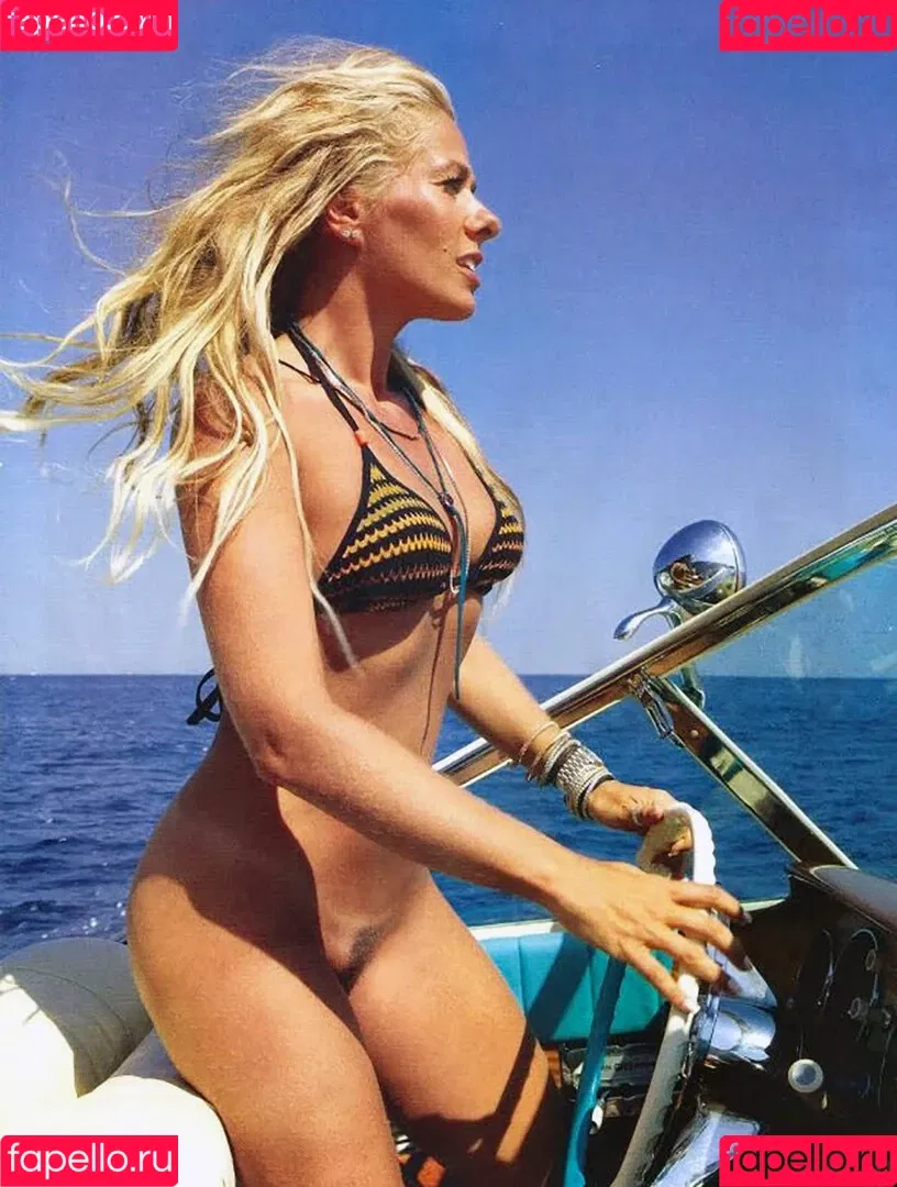 Adriane Galisteu / galisteuoficial Onlyfans Photo Gallery 