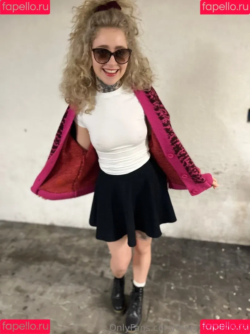 MaryjaneAuryn / MaryjaneAurynOf / MaryjaneAurynPage / maryjane.auryn / maryjane_auryn_official Onlyfans Photo Gallery 