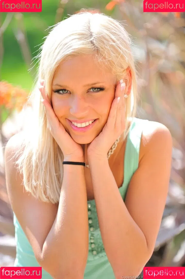 Daveney Nicole / Kacey Jordan / daveneyc / daveneynicole Onlyfans Photo Gallery 