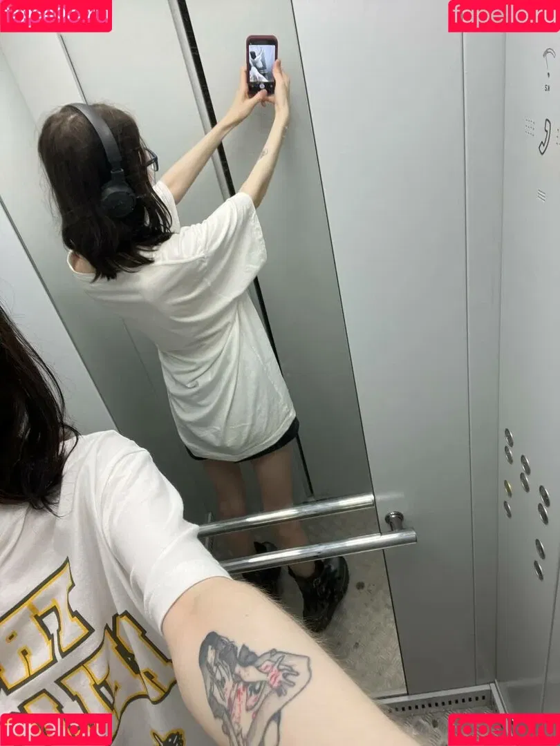 YourSmallDoll / yourteeendoll Onlyfans Photo Gallery 