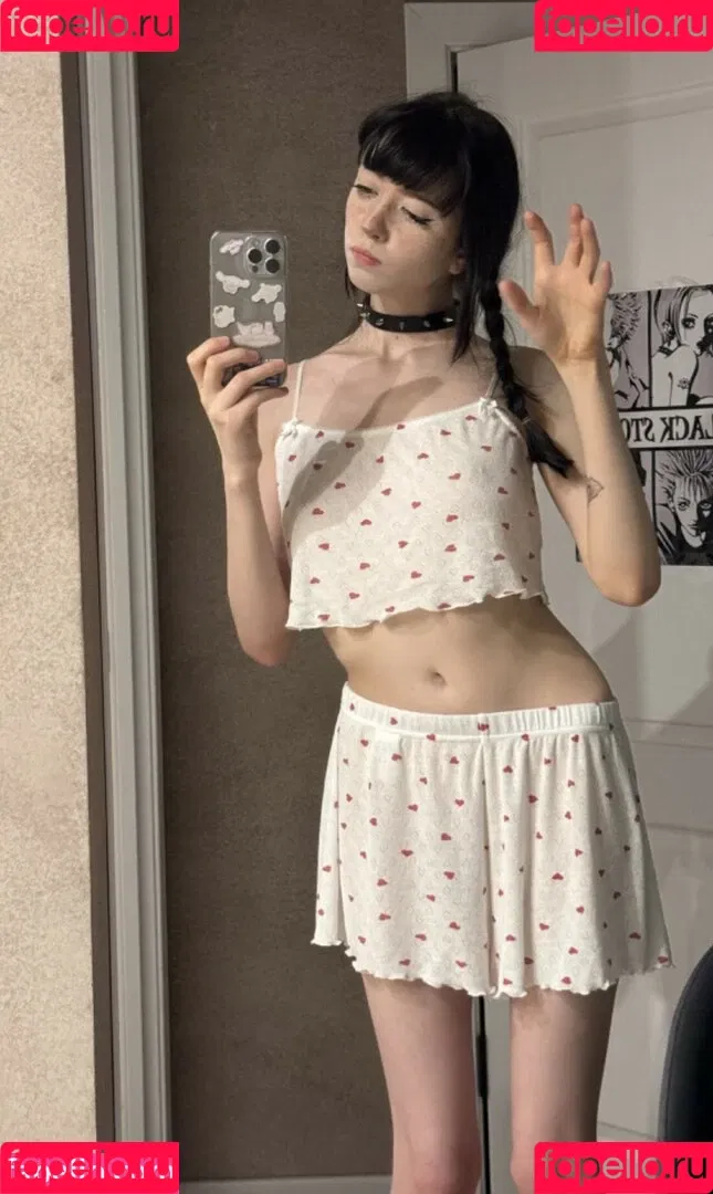 YourSmallDoll / yourteeendoll Onlyfans Photo Gallery 