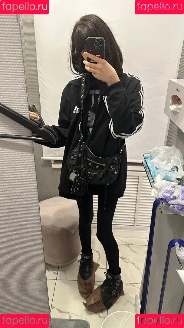 YourSmallDoll / yourteeendoll Onlyfans Photo Gallery 