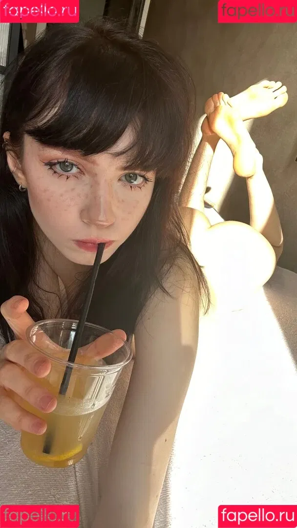 YourSmallDoll / yourteeendoll Onlyfans Photo Gallery 