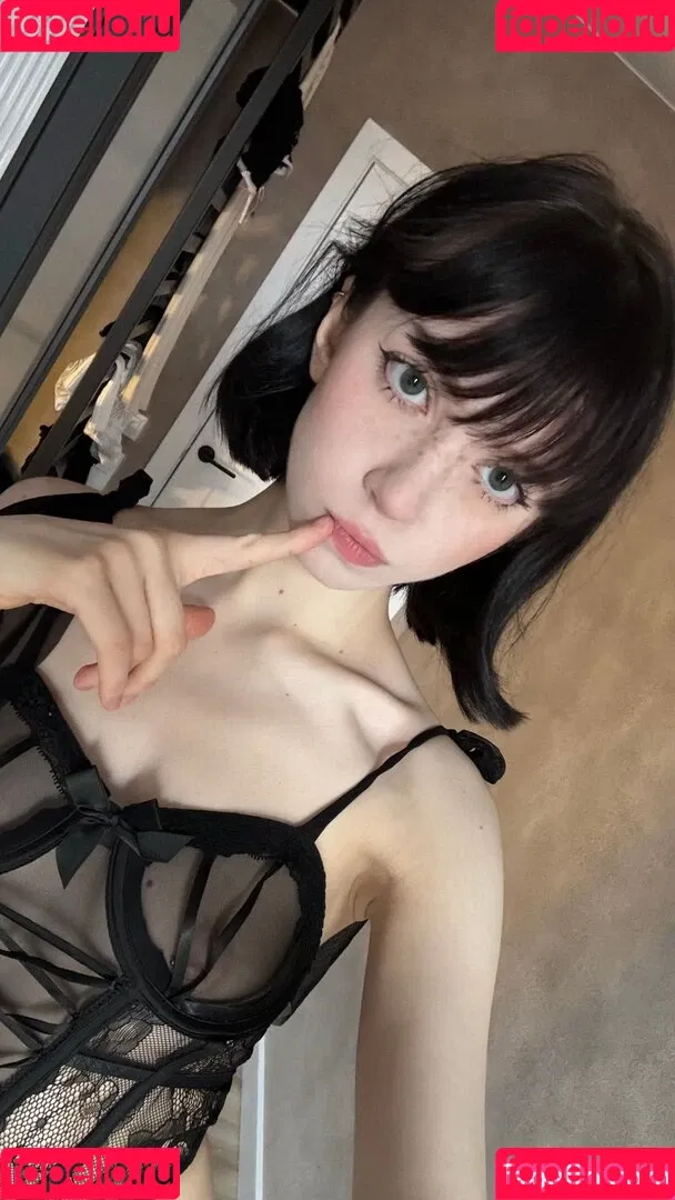 YourSmallDoll / yourteeendoll Onlyfans Photo Gallery 