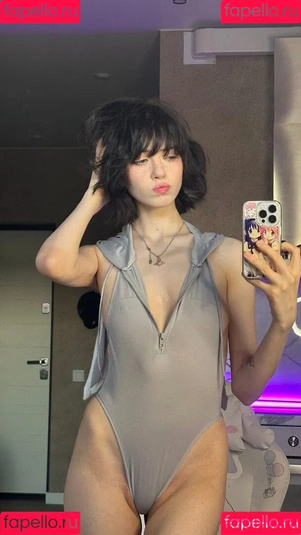 YourSmallDoll / yourteeendoll Onlyfans Photo Gallery 