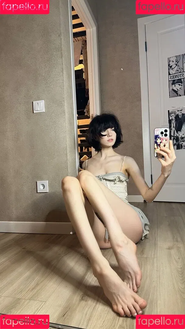 YourSmallDoll / yourteeendoll Onlyfans Photo Gallery 