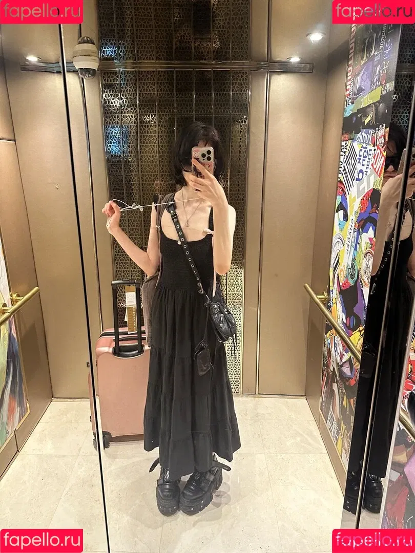 YourSmallDoll / yourteeendoll Onlyfans Photo Gallery 