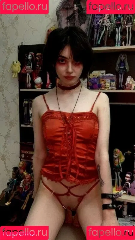 YourSmallDoll / yourteeendoll Onlyfans Photo Gallery 